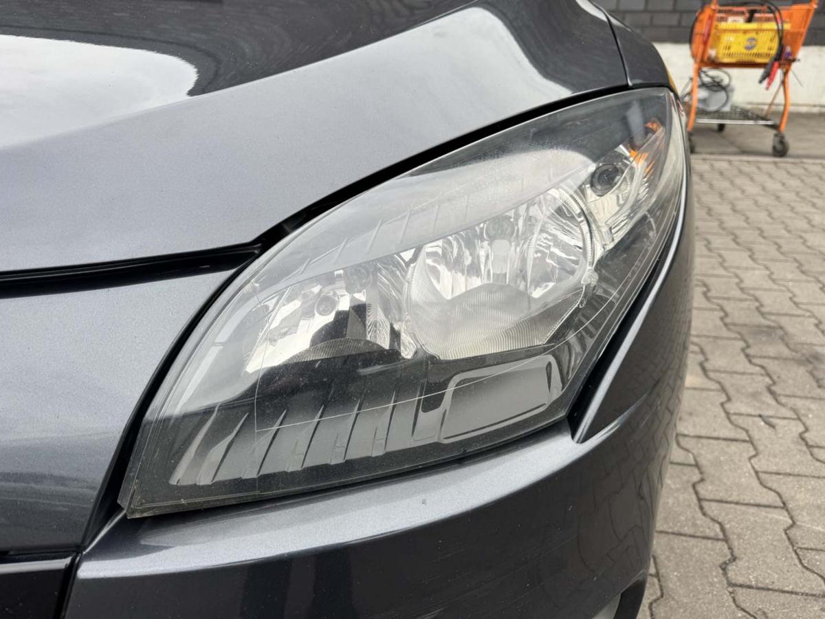 Renault Megane 3 Grandtour original Scheinwerfer vorn links Halogen Bj.2011